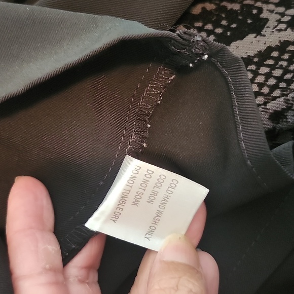 Princess Polly Black Cropped Cardigan - Picture 9 of 9